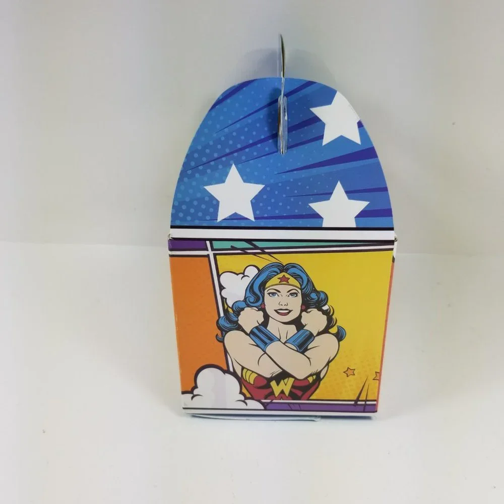 Wonder Woman favor boxes 4 of each style 4 styles 5 3/4